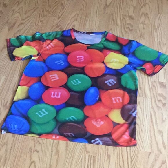 NEW M & M graphics lightweight tee in 2 X unisex - Picture 1 of 5